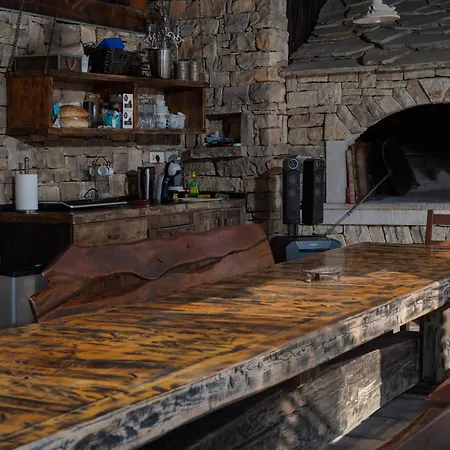 Quince Zadarvillas Murvica (Policnik)