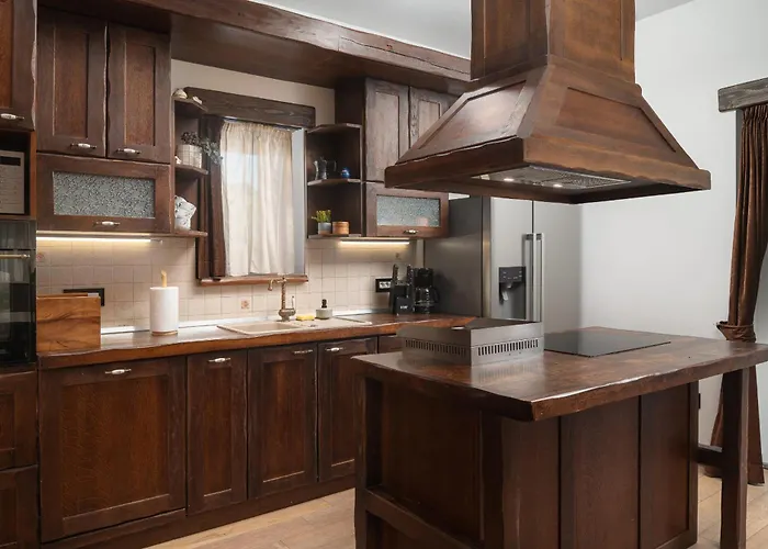 Quince Zadarvillas فيلة