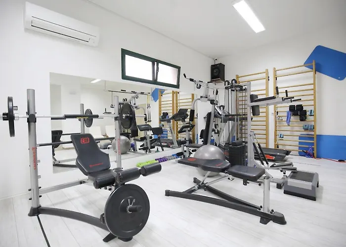 فيلة Quince Zadarvillas