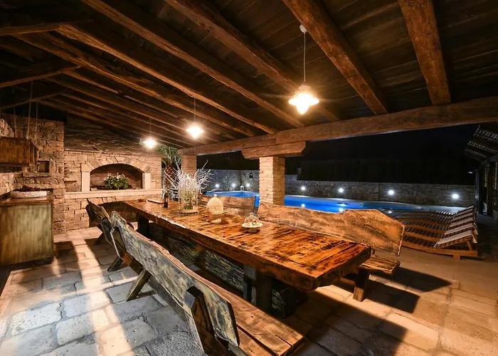 Quince Zadarvillas Murvica (Policnik)