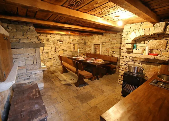 فيلة Quince Zadarvillas Murvica (Policnik)